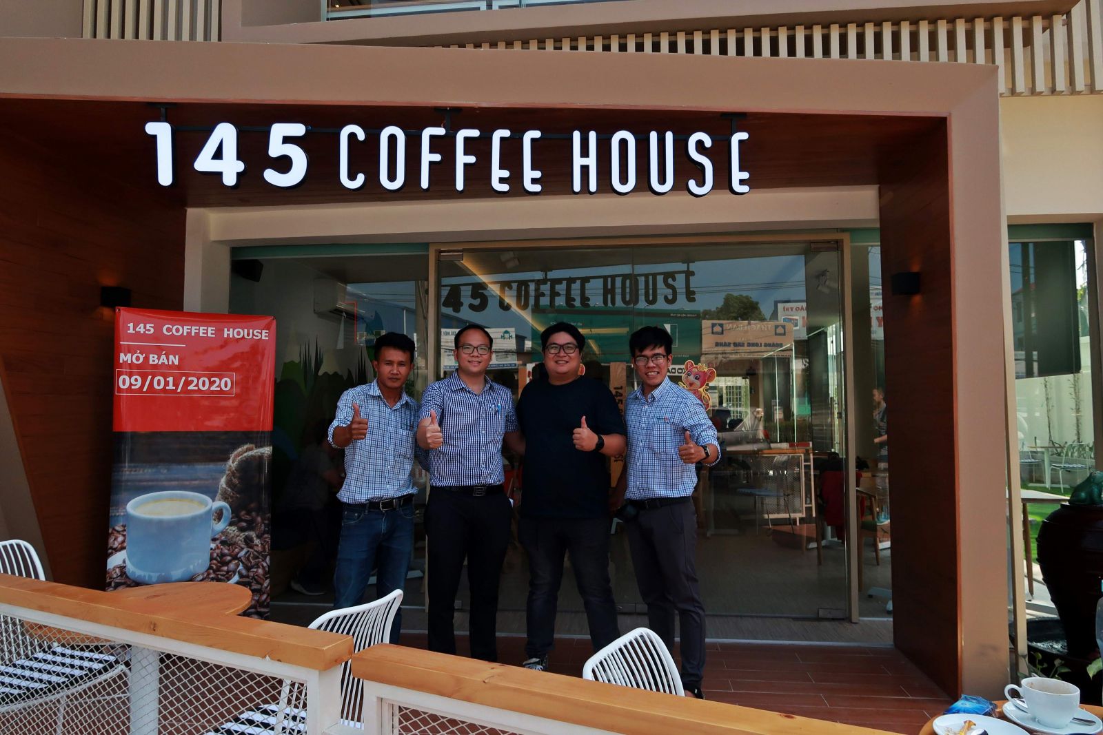 phong cách mộc thiết kế thi công trọn gói quán cafe 145 coffee house tại bình dương